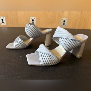 Dolce Vita Women's Light Blue Heeled Pilton Heels, 8